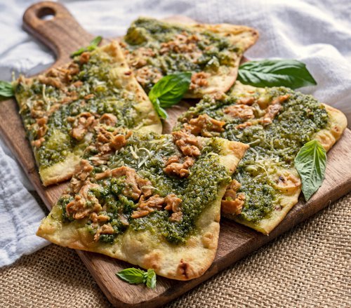 GOOD CATCH TUNA PESTO PIZZA Devorah of @theyummyvegan.jpg